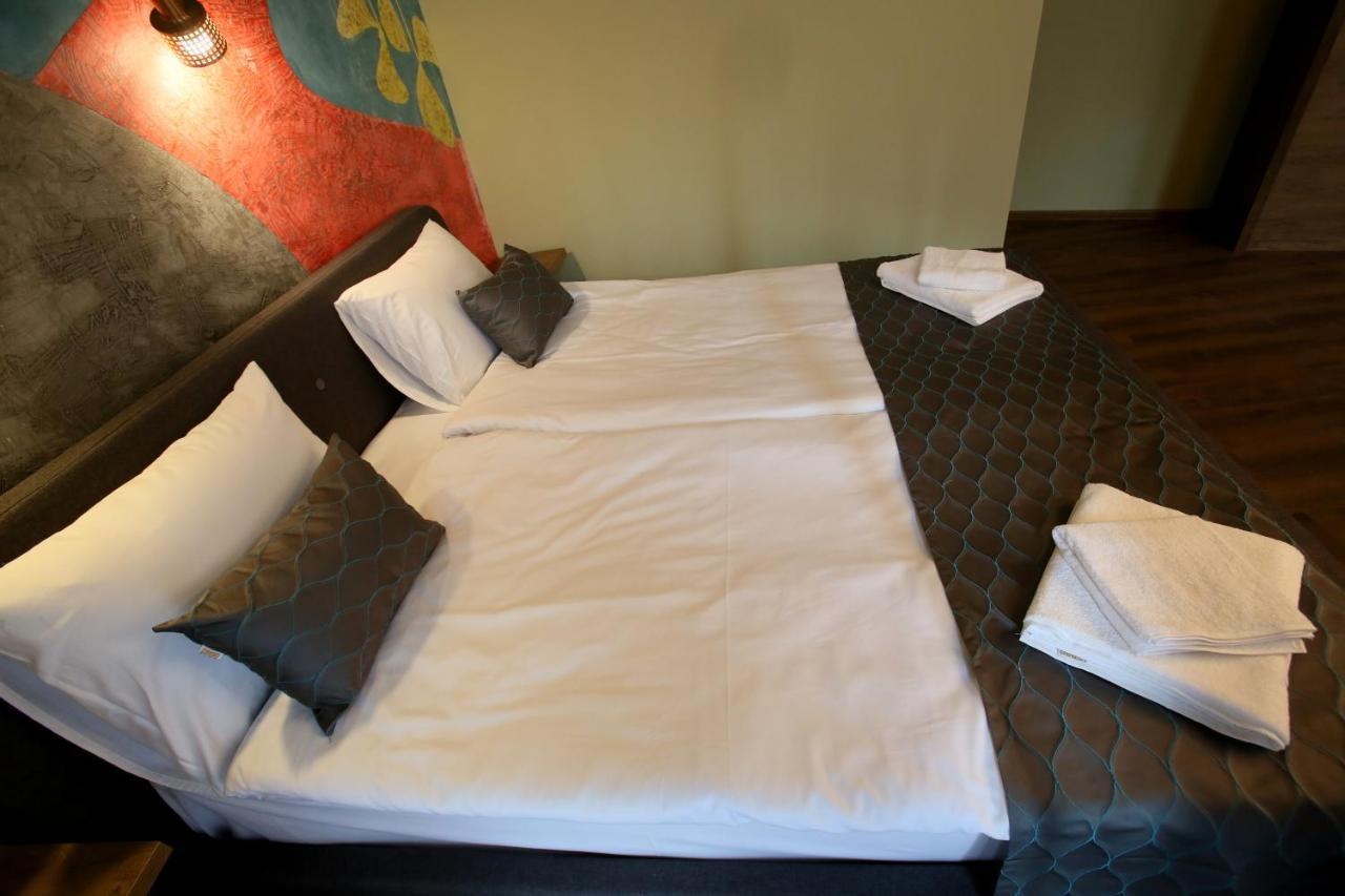 Boutique Kosher Hotel Tourfa Tbilisi ภายนอก รูปภาพ