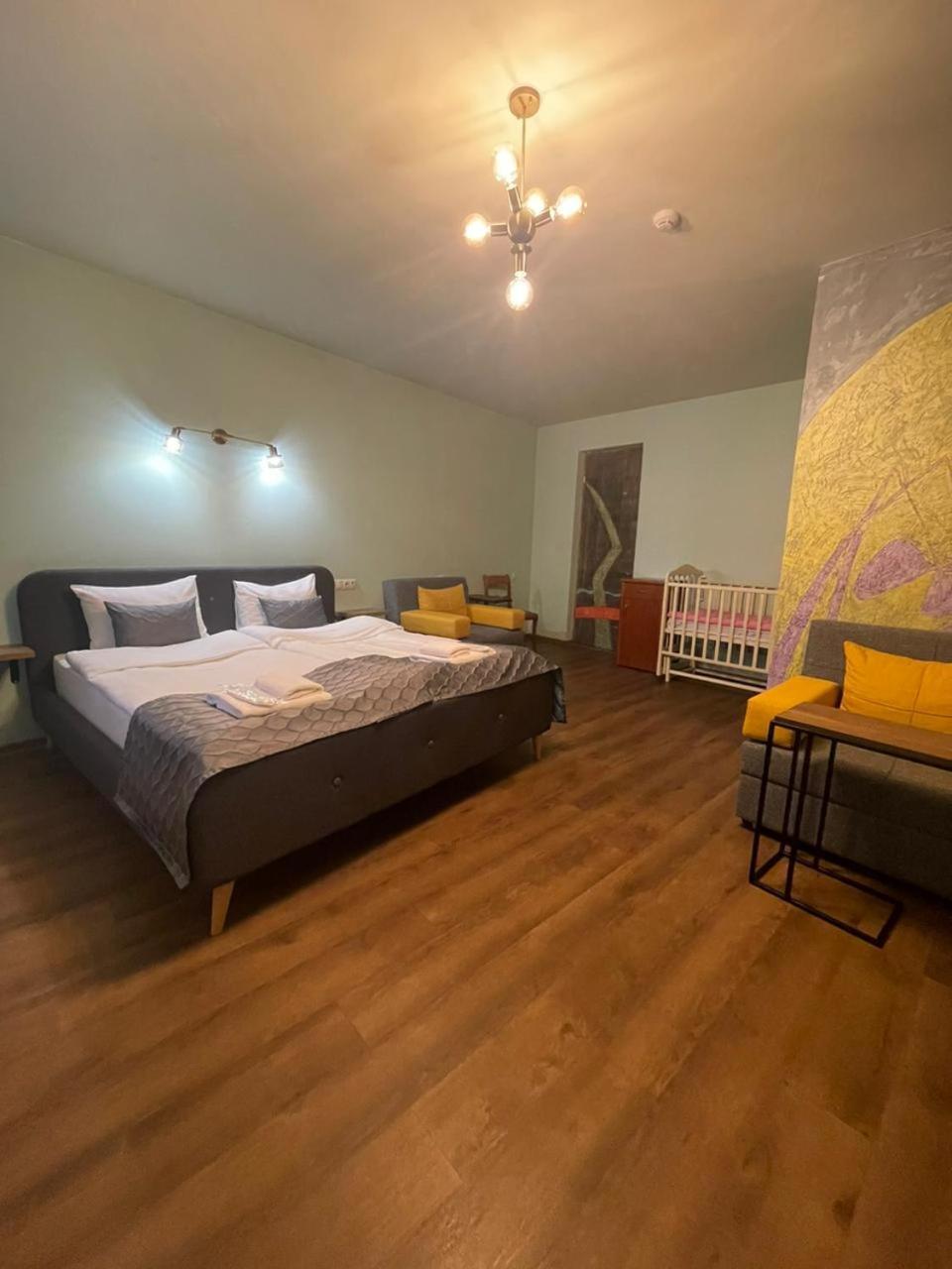 Boutique Kosher Hotel Tourfa Tbilisi ภายนอก รูปภาพ